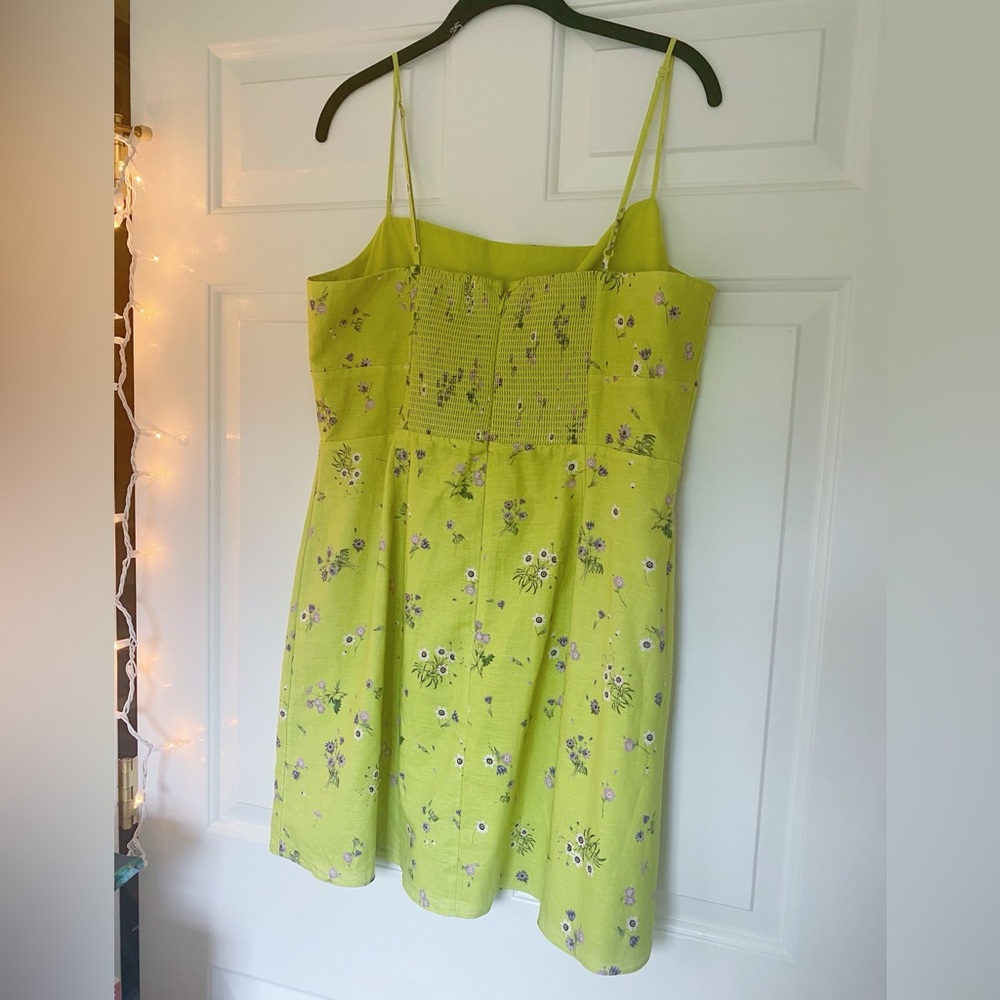 Aritzia Sunday Best Quaint Dress in Pear Green Floral Size XL - Picture 8 of 8